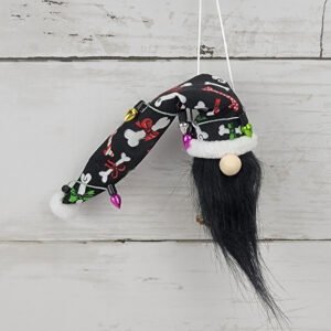 "Dog Bones 4" Gnome Ornament