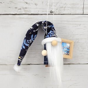 "Snowflakes 2" Gnome Ornament